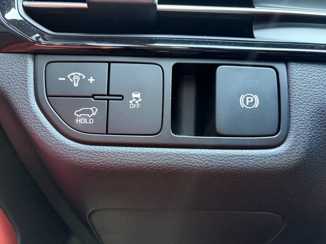Certified 2026 Kia Sportage SX AWD/4WD image 24