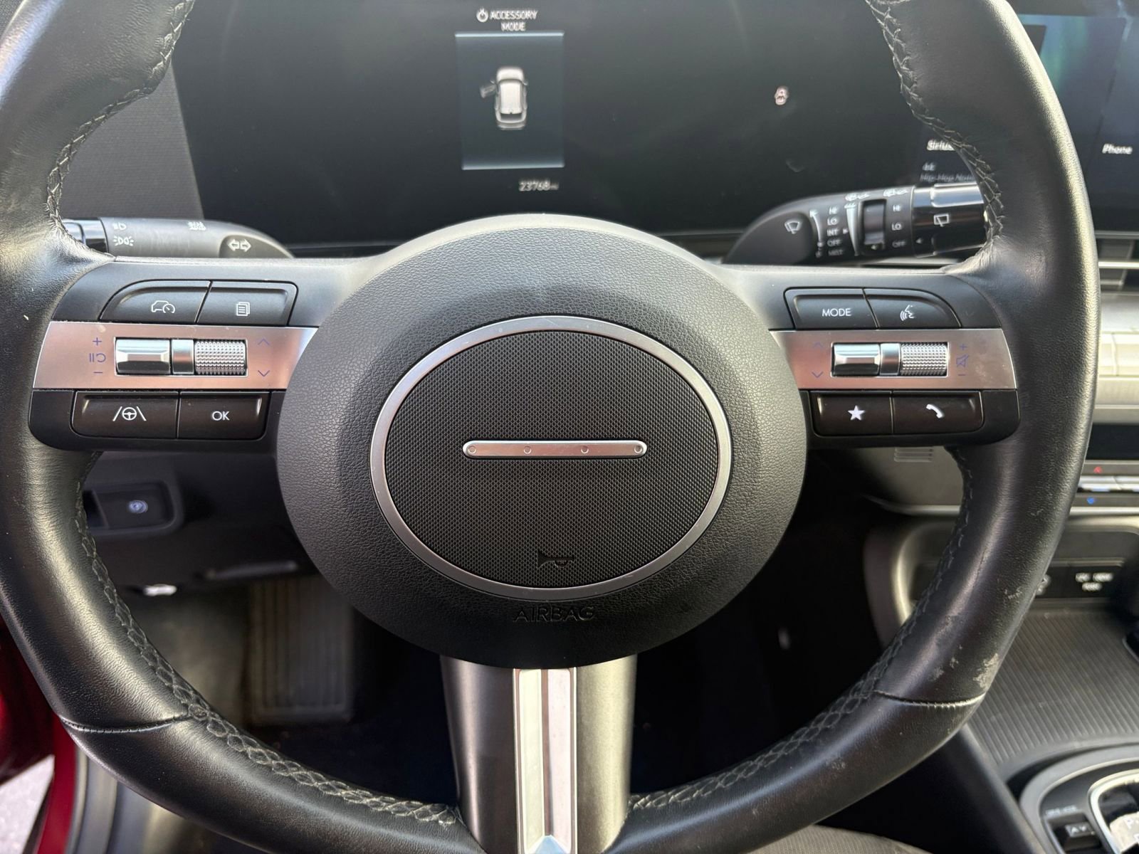 Used 2025 Hyundai Kona SEL image 29