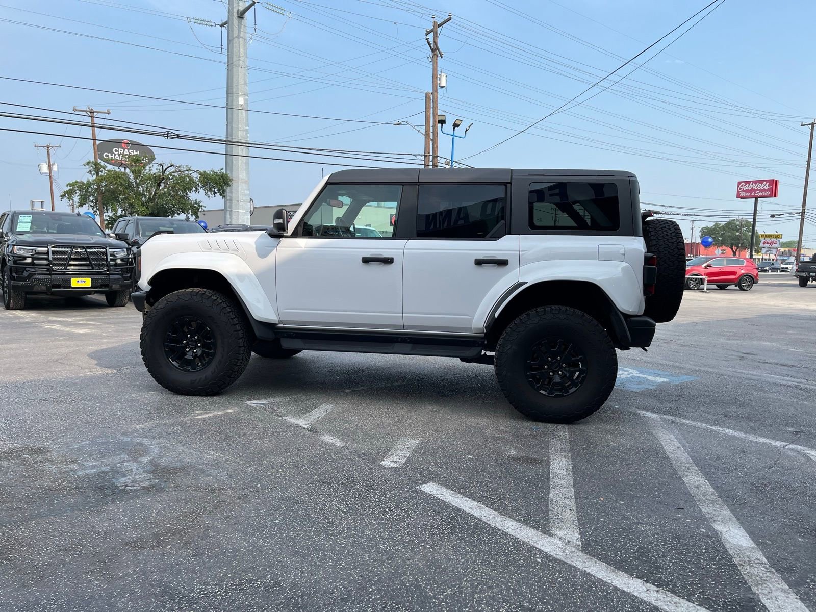 Used 2024 Ford Bronco Raptor AWD/4WD image 3