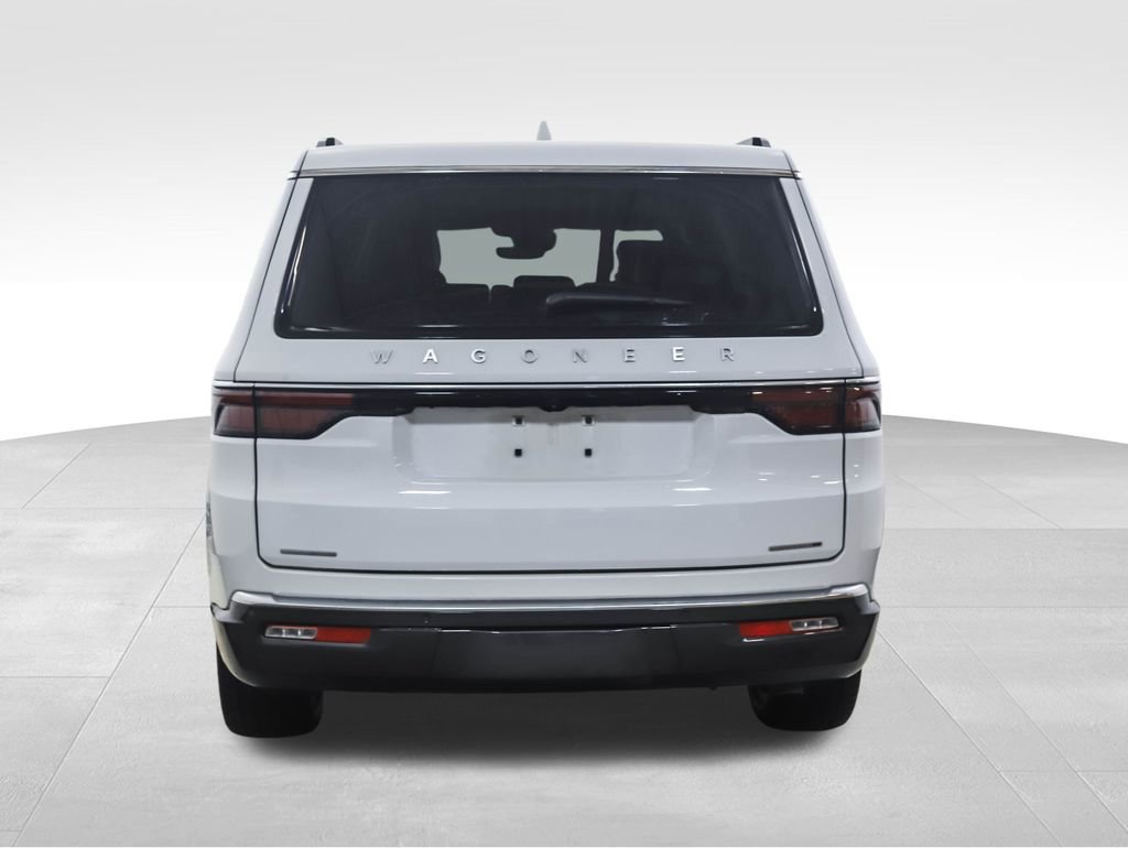 Used 2022 Jeep Wagoneer Series III w/ Premium Group I image 4