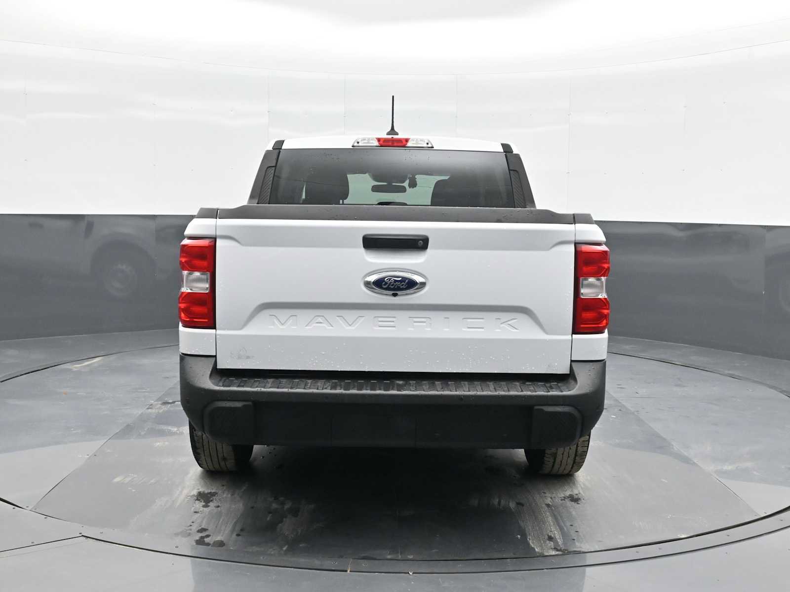 Used 2023 Ford Maverick XL image 7