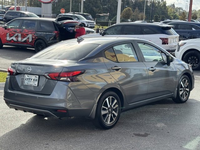 Used 2021 Nissan Versa SV image 5