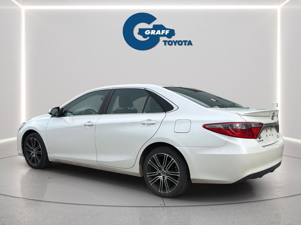 Used 2016 Toyota Camry SE image 12