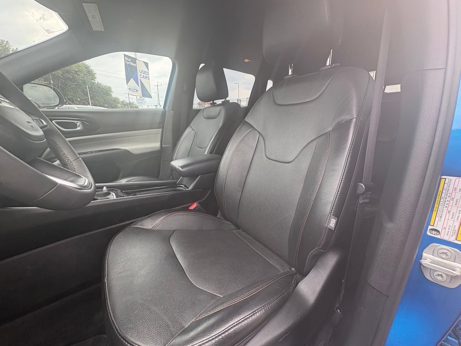 Used 2023 Jeep Compass Limited AWD/4WD image 14