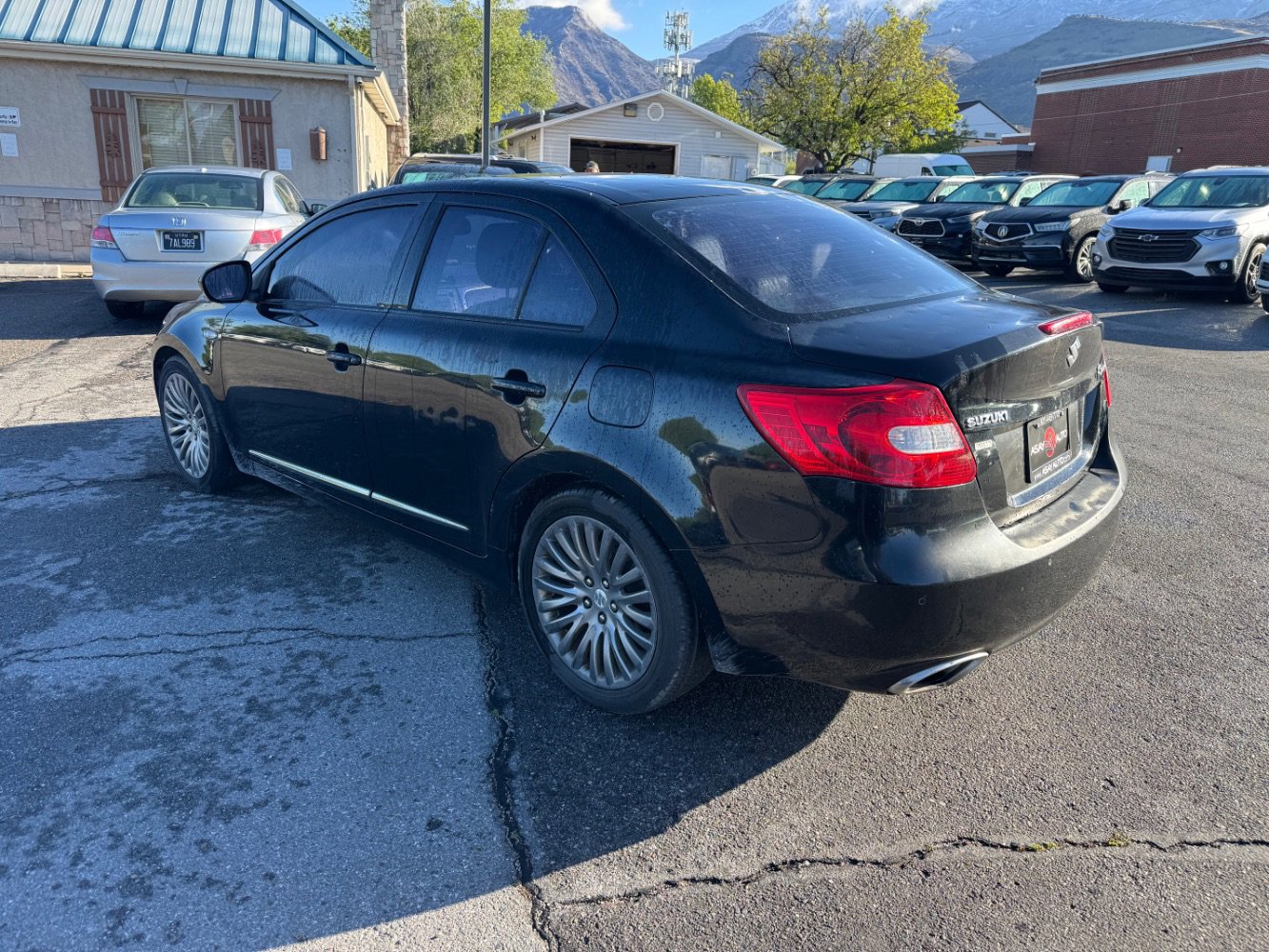 Used 2010 Suzuki Kizashi SLS AWD/4WD image 3