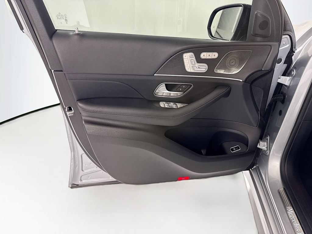 Certified 2024 Mercedes-Benz GLS 450 4MATIC image 25