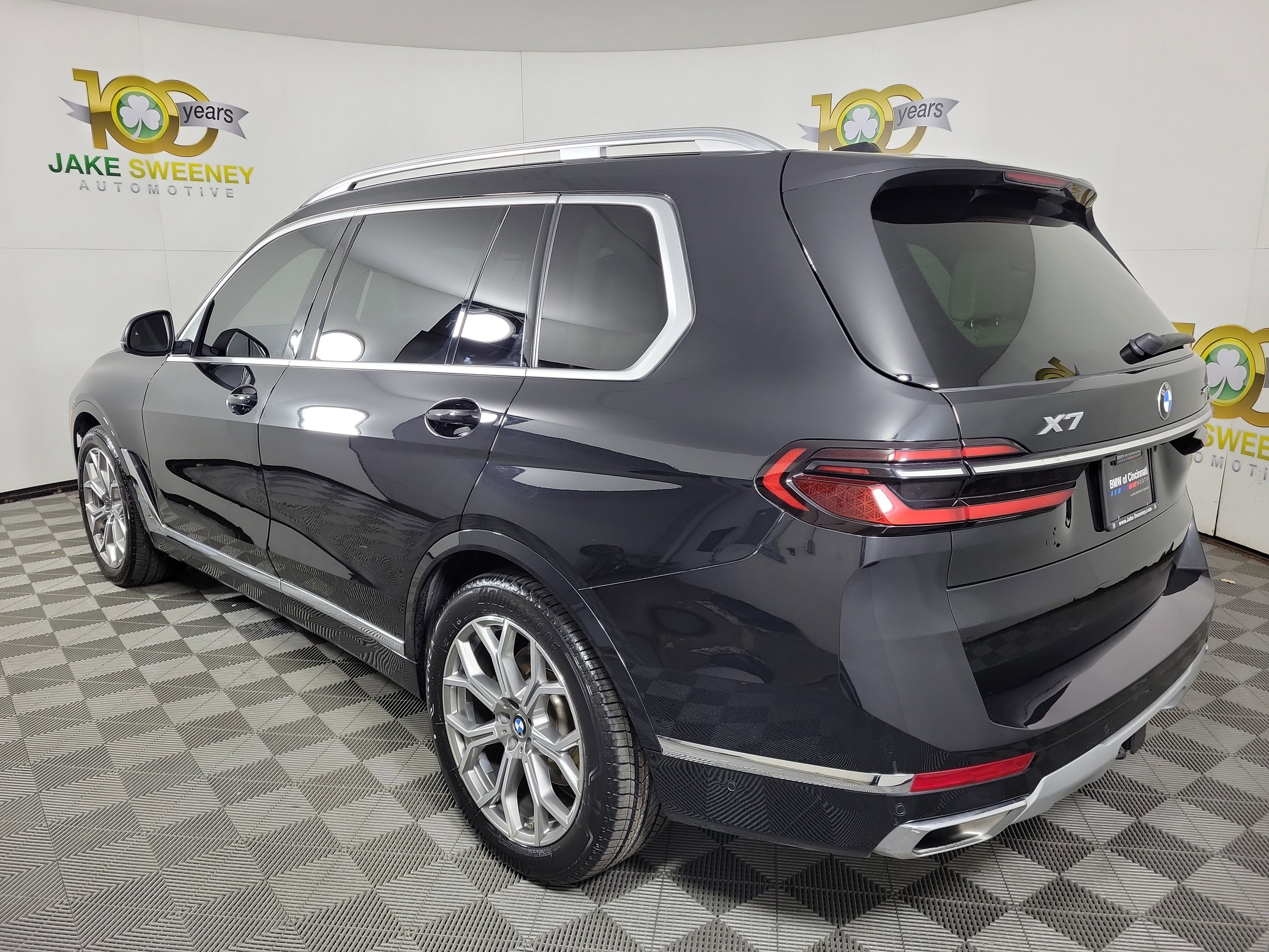 Used 2023 BMW X7 xDrive40i w/ Executive Package image 5