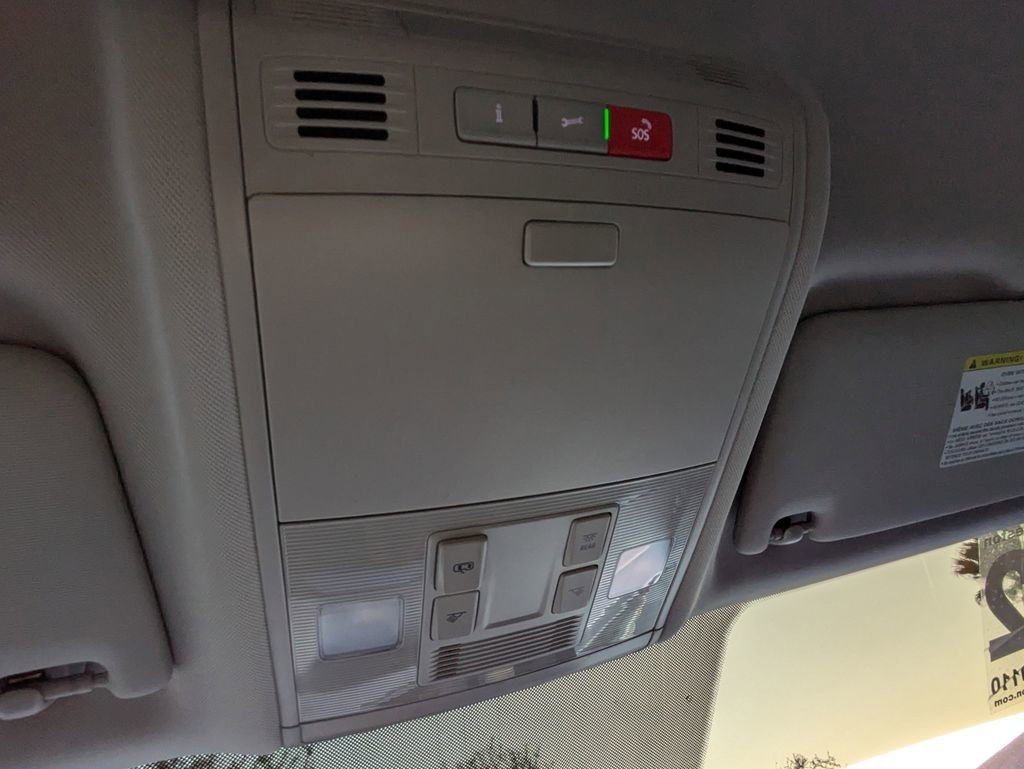 Used 2022 Volkswagen Taos SE image 21