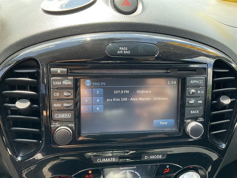 Used 2016 Nissan Juke SV w/ Technology Package AWD/4WD image 26