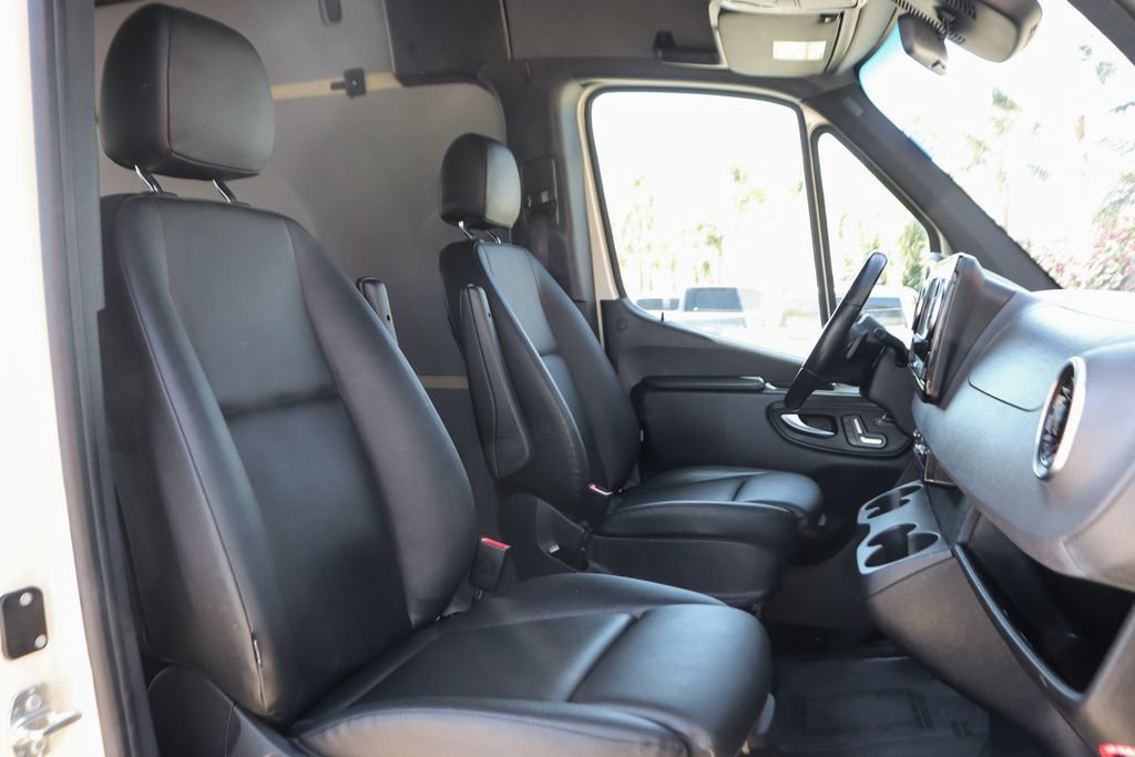 Used 2023 Mercedes-Benz Sprinter 2500 image 36