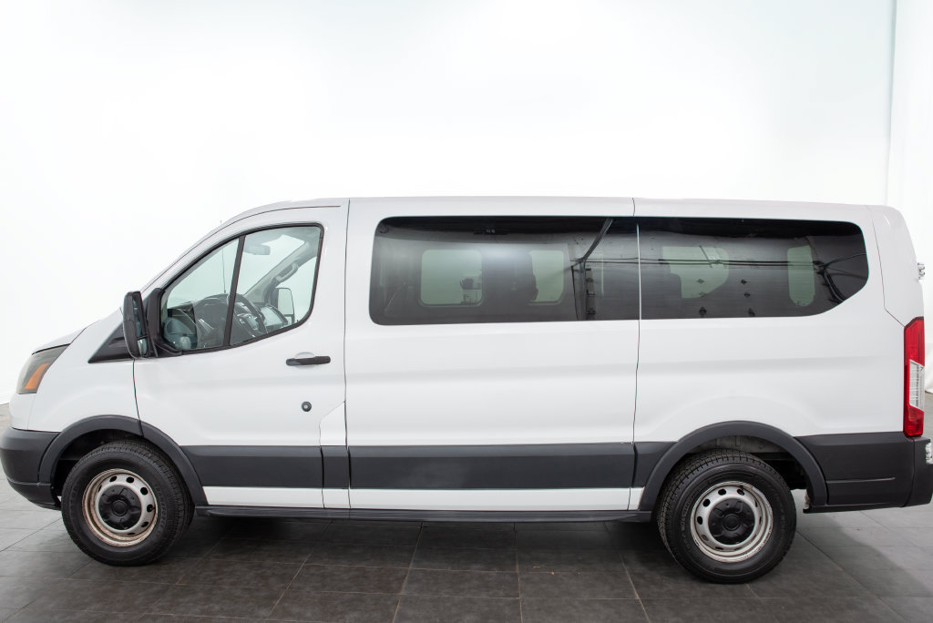 Used 2016 Ford Transit 150 XL RWD image 5