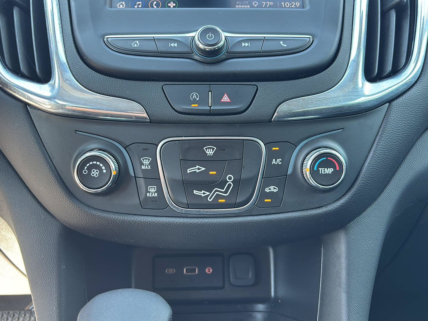 Used 2023 Chevrolet Equinox LT AWD/4WD image 17