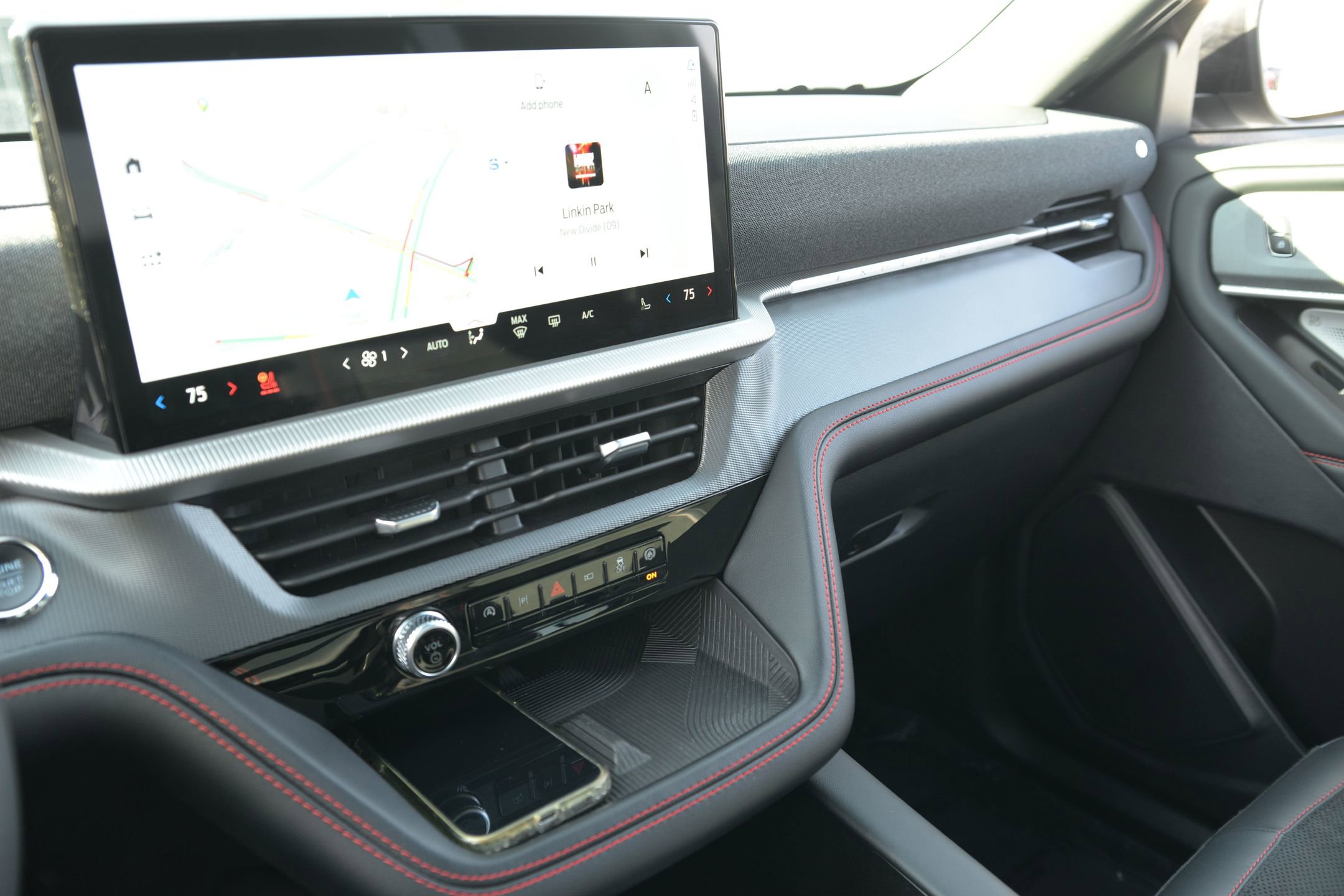 Used 2025 Ford Explorer ST w/ Sun And Sound Package image 26