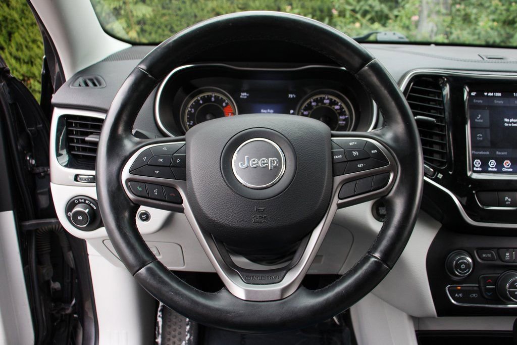 Used 2020 Jeep Cherokee Limited image 21