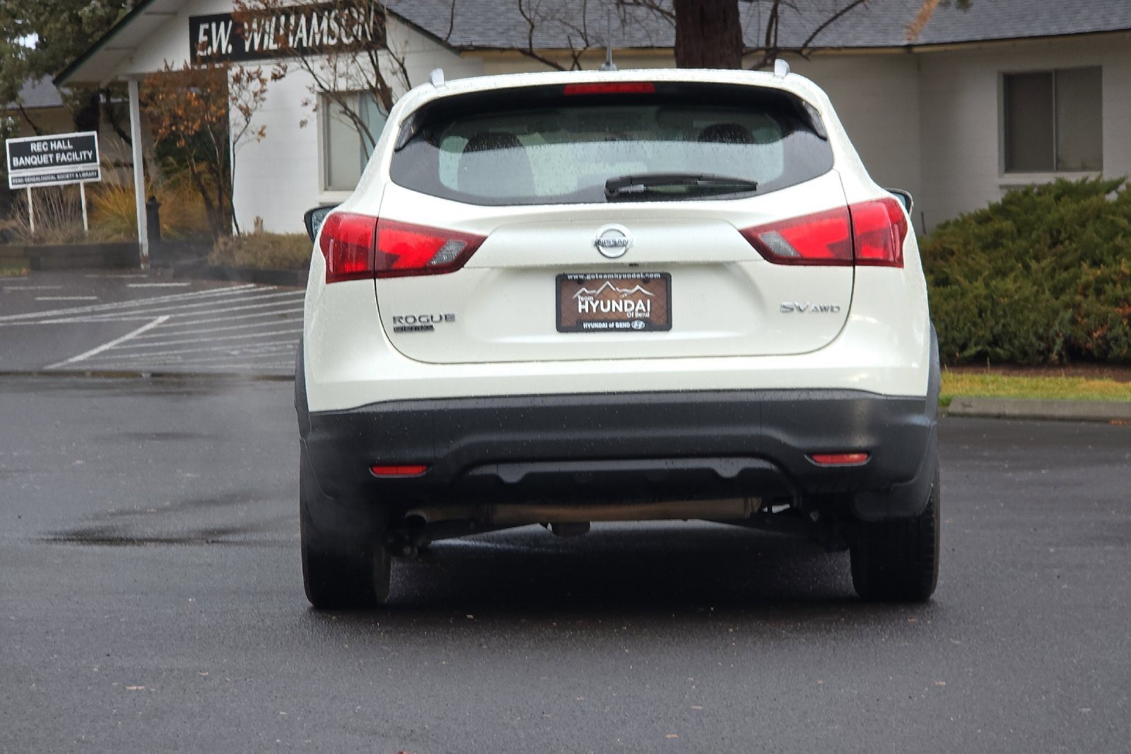 Used 2017 Nissan Rogue Sport SV image 5