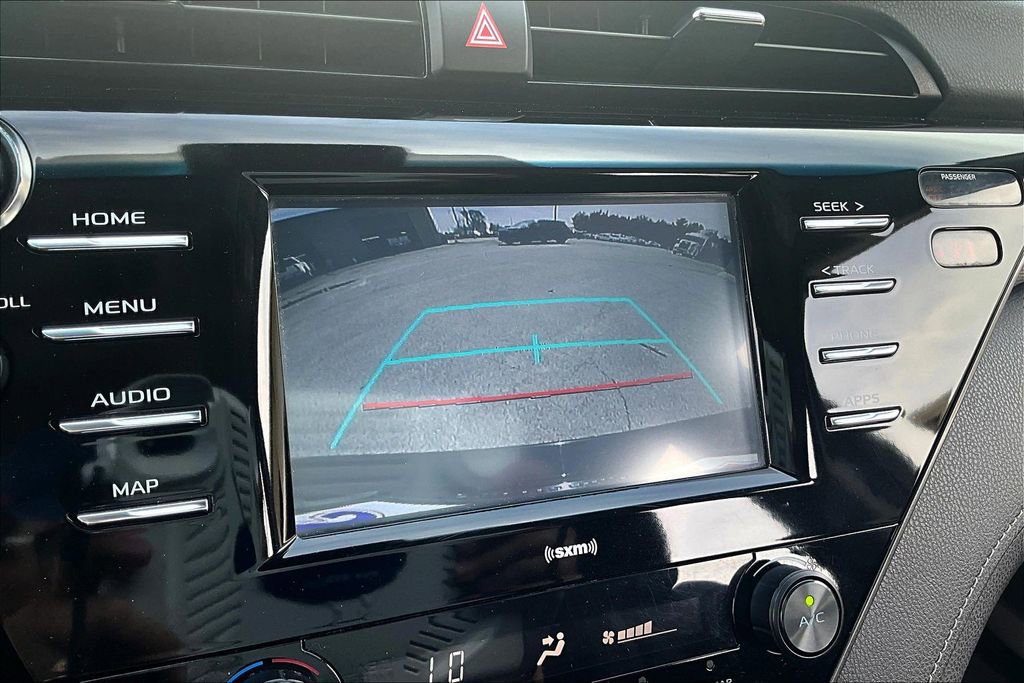 Used 2020 Toyota Camry SE image 14