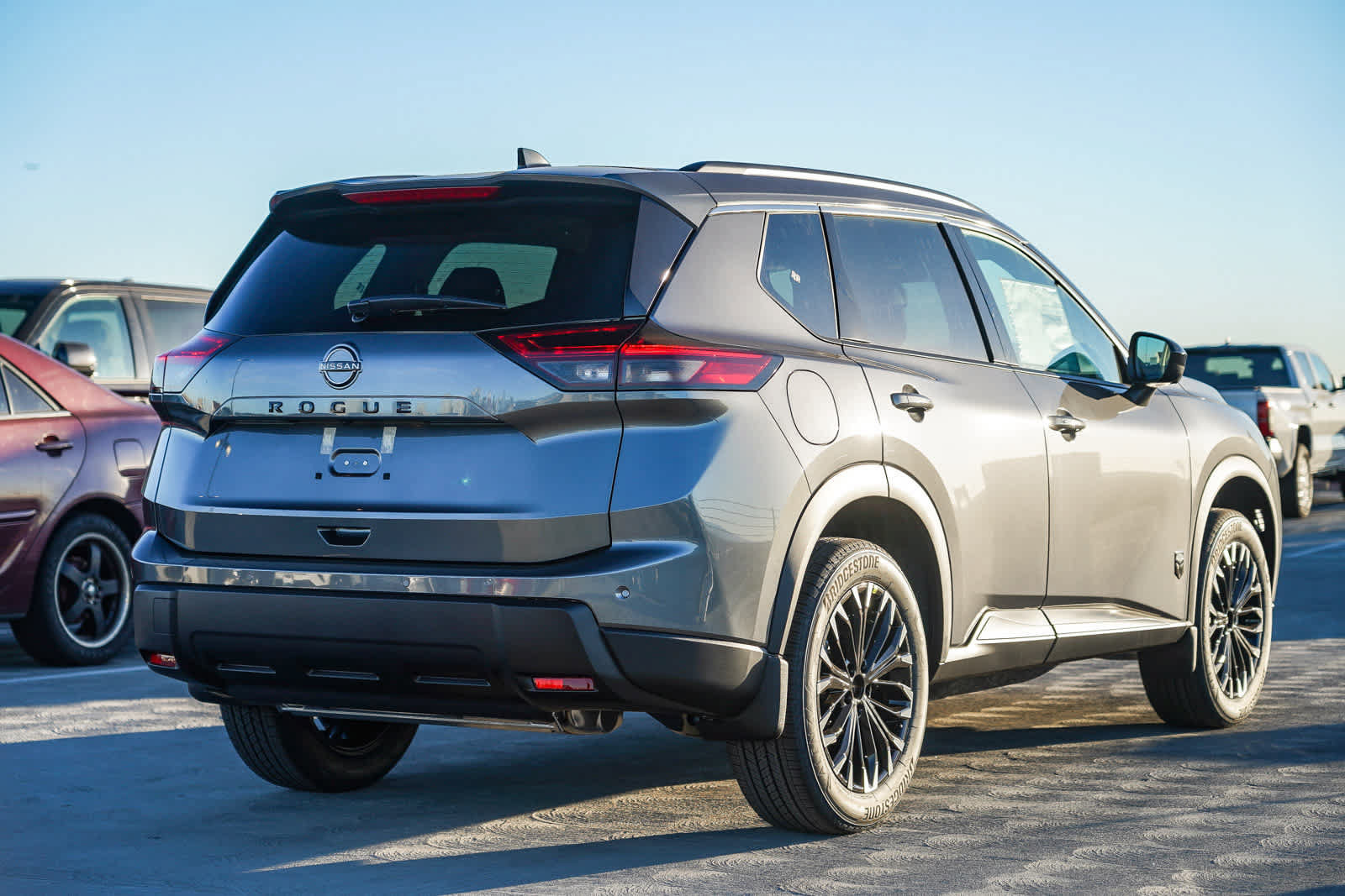 New 2026 Nissan Rogue Dark Armor FWD image 6