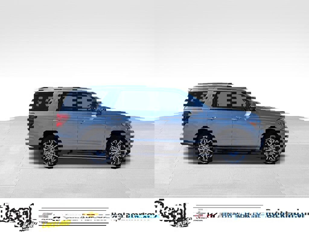 Used 2024 Ford Expedition Limited image 3