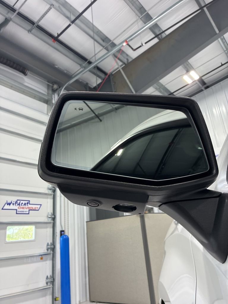 Used 2025 Chevrolet Silverado 1500 High Country w/ Technology Package image 18