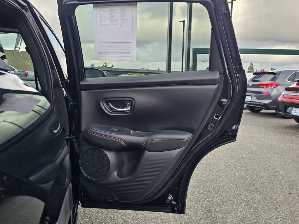 Used 2023 Honda HR-V Sport image 29