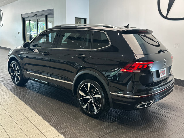 Used 2022 Volkswagen Tiguan SEL R-Line AWD/4WD image 3