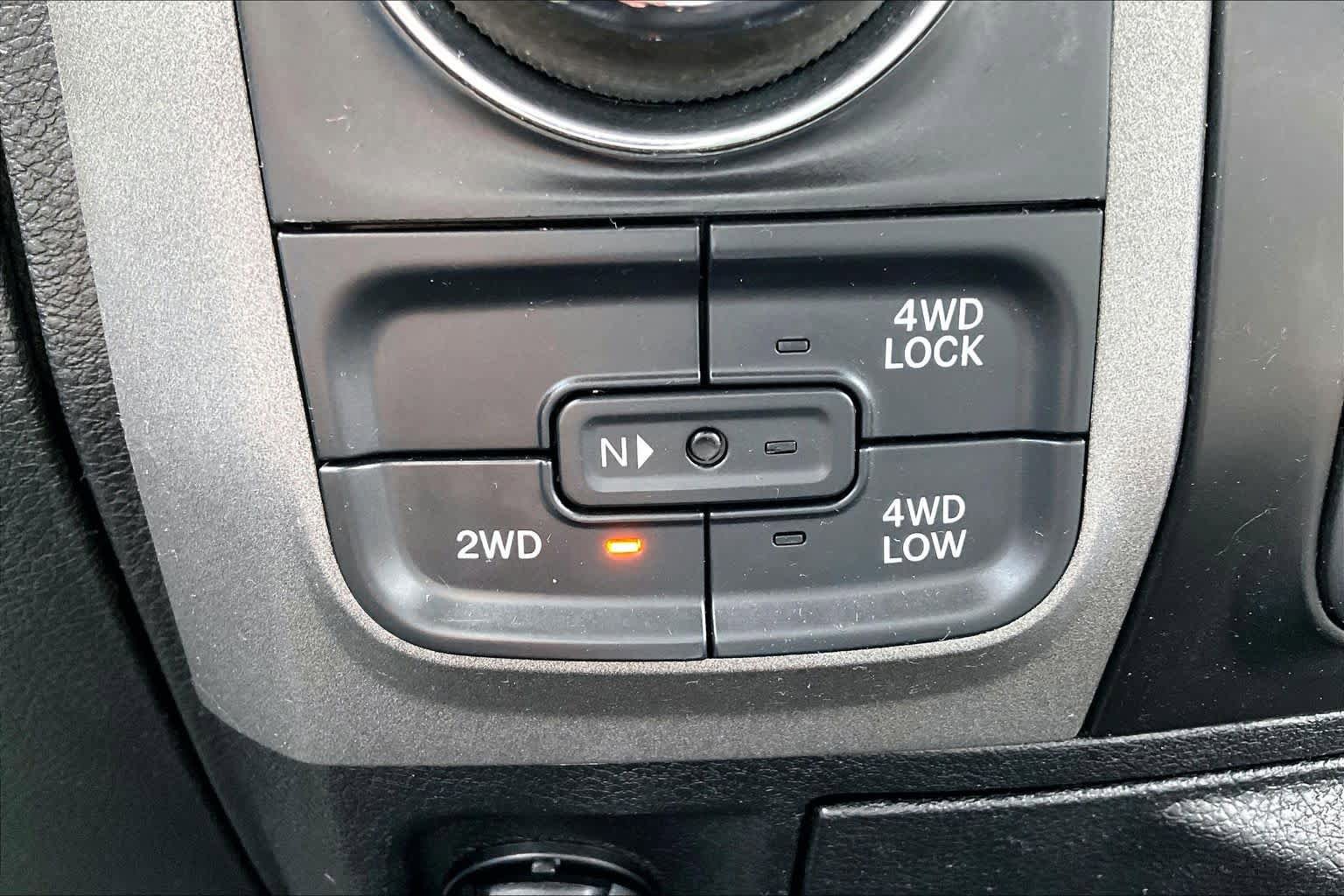 Used 2015 RAM 1500 Express AWD/4WD image 34