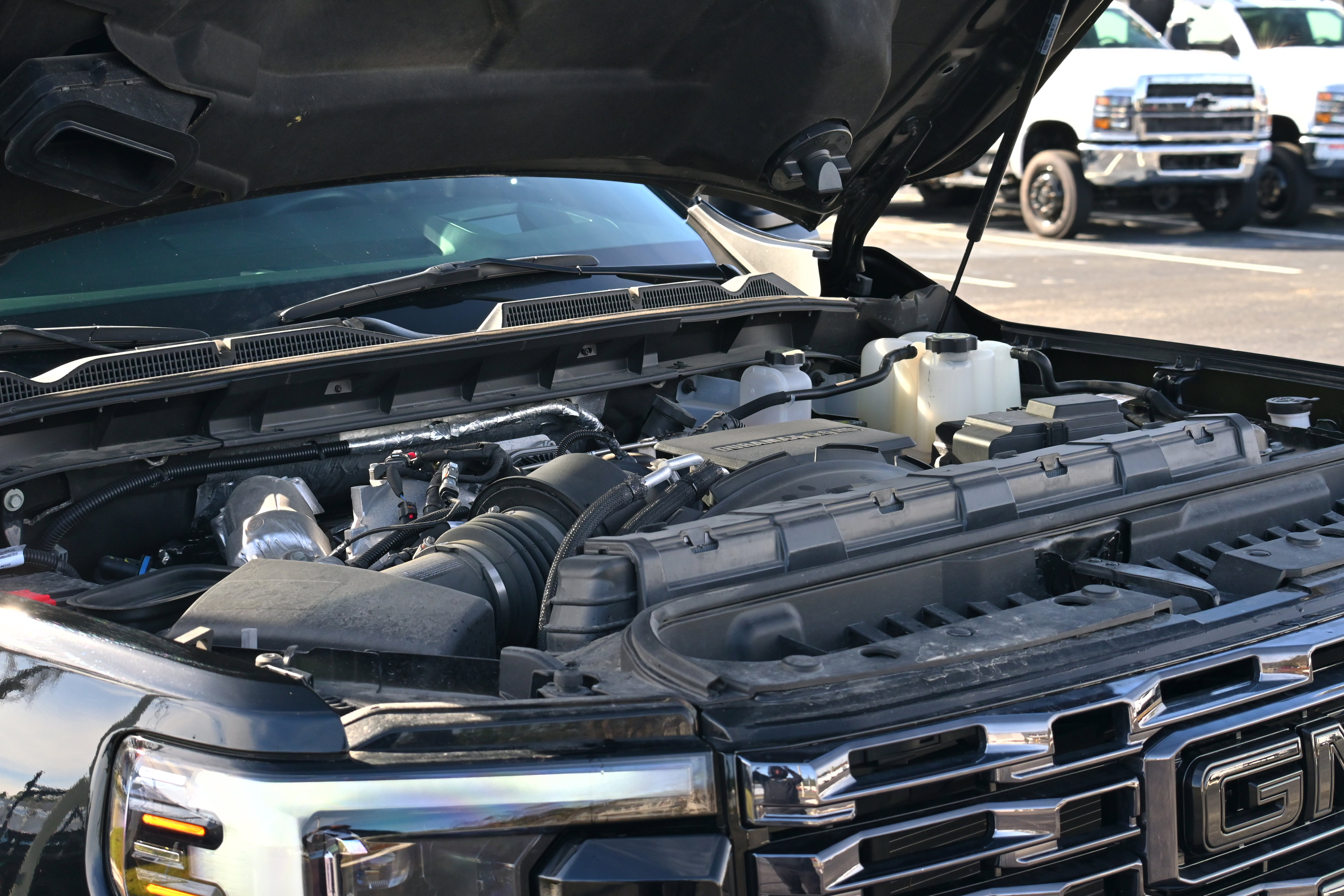 Used 2024 GMC Sierra 3500 Denali Ultimate image 8
