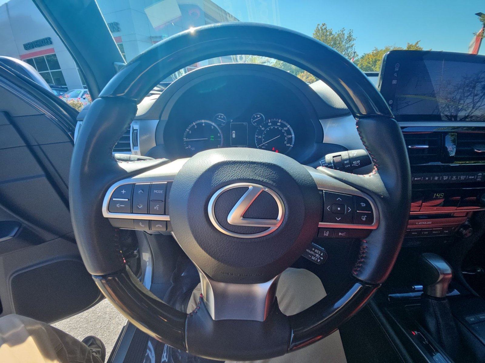 Used 2023 Lexus GX 460 Premium w/ Premium Plus Package AWD/4WD image 16