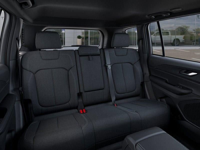 New 2025 Jeep Grand Cherokee Laredo X w/ Luxury Tech Group I image 15