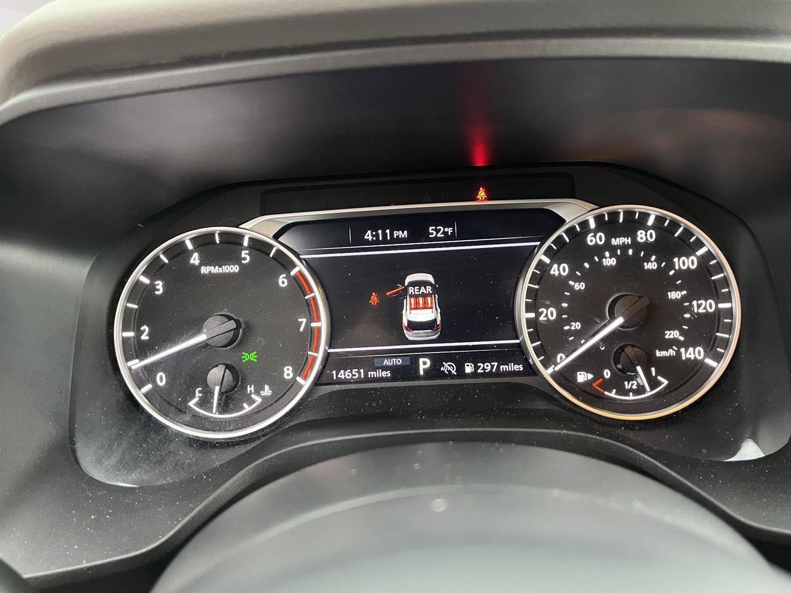 Used 2024 Nissan Rogue SV AWD/4WD image 28