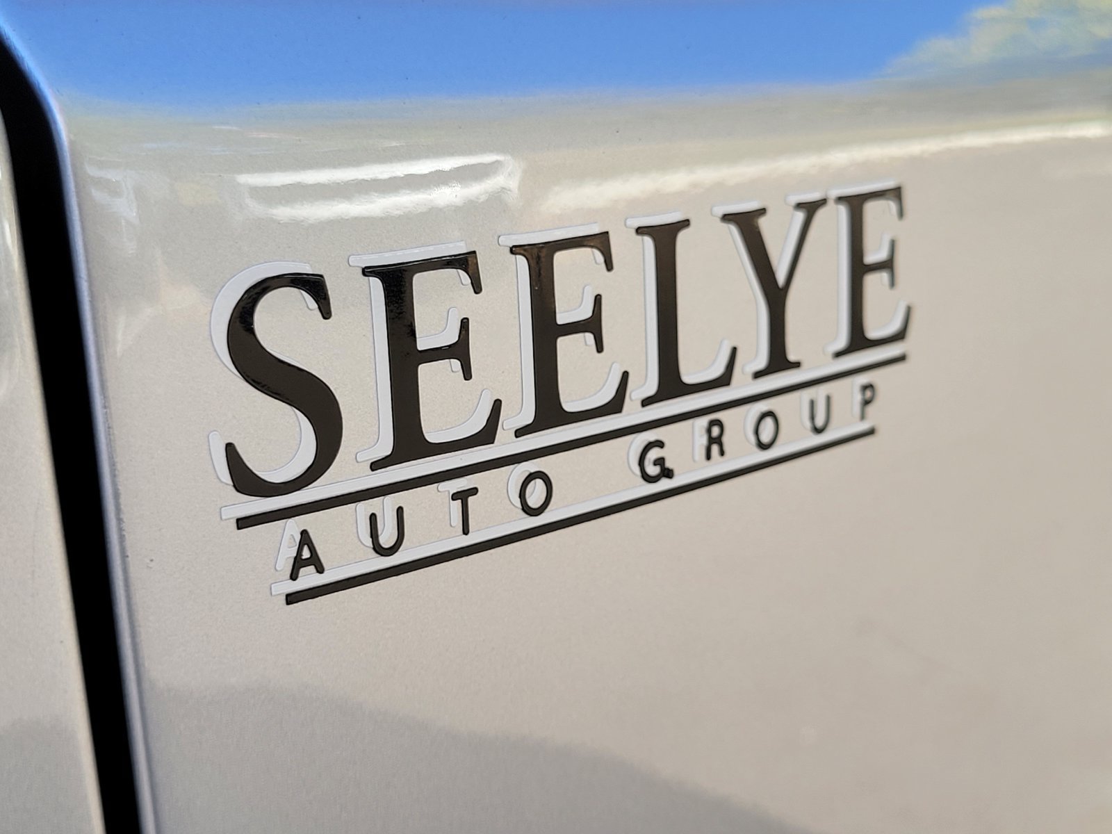 Used 2024 Chrysler Voyager LX FWD image 33