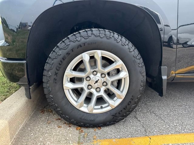 Used 2023 Chevrolet Silverado 1500 RST AWD/4WD image 43
