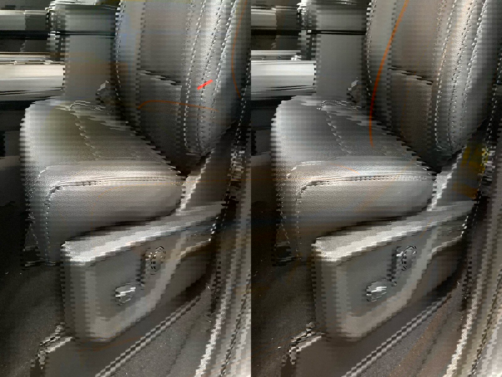 New 2026 Ford F250 Lariat w/ Lariat Ultimate Package image 17