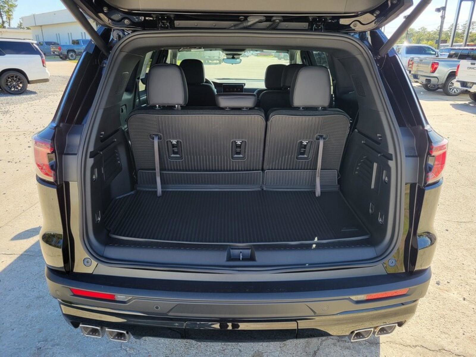 New 2026 GMC Acadia Elevation w/ Black Edition image 7