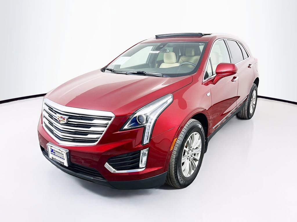 Used 2018 Cadillac XT5 Luxury w/ Driver Awareness Package image 3