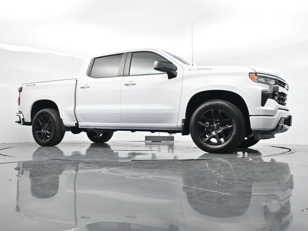 Used 2025 Chevrolet Silverado 1500 RST w/ LPO, Liner Protection Package AWD/4WD image 27