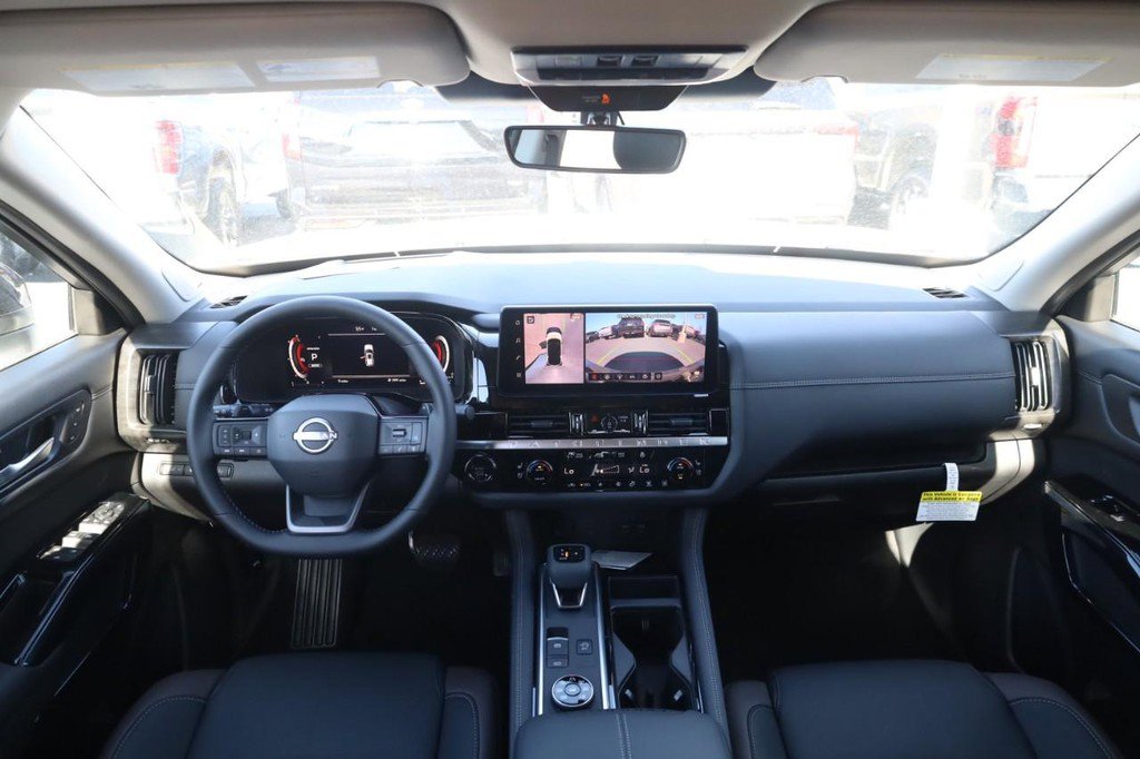 New 2026 Nissan Pathfinder Platinum AWD/4WD image 7