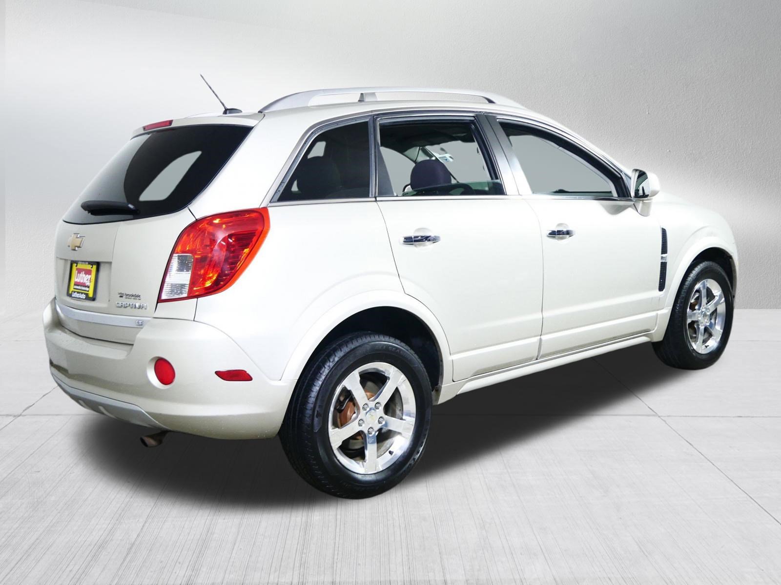 Used 2014 Chevrolet Captiva Sport LT FWD image 7
