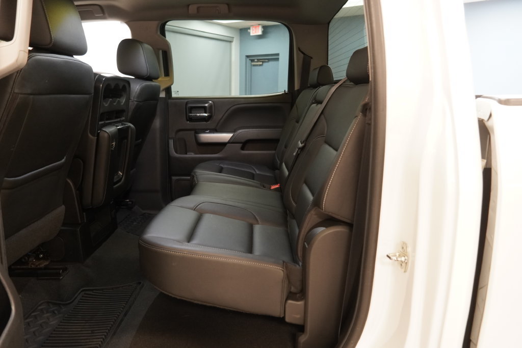 Used 2018 Chevrolet Silverado 1500 LT w/ All Star Edition AWD/4WD image 25