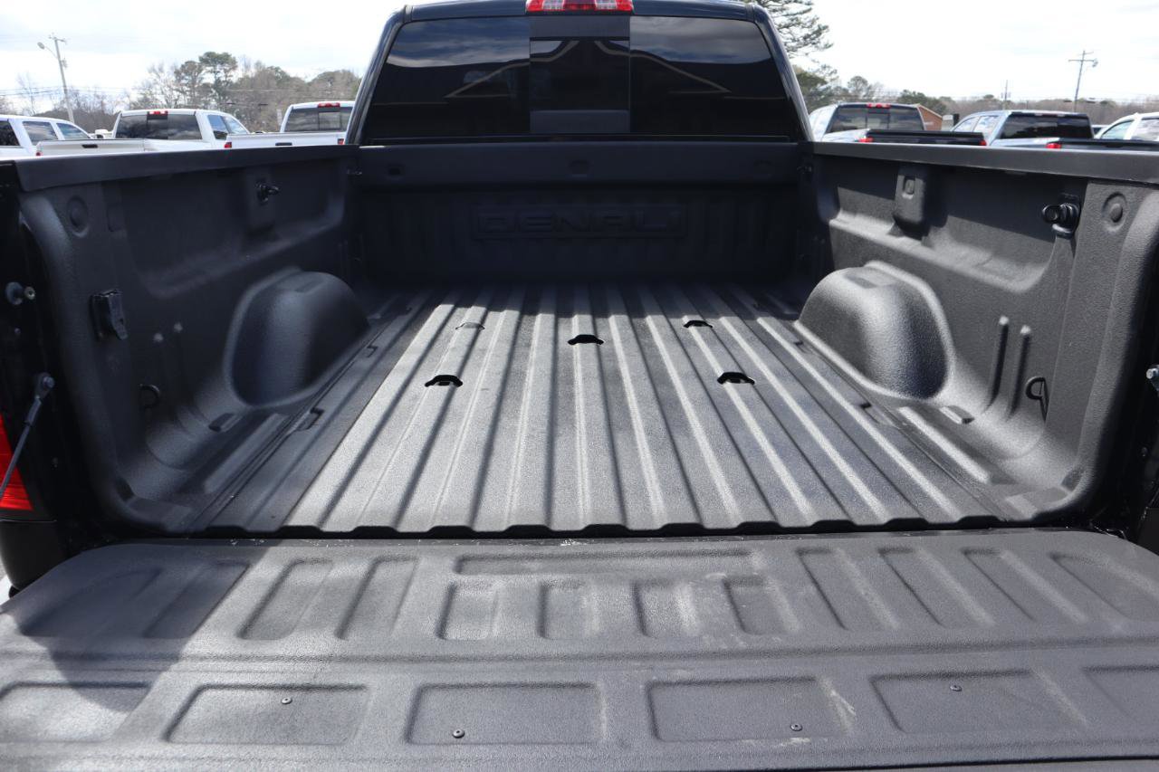 Used 2019 GMC Sierra 2500 Denali w/ Duramax Plus Package image 9