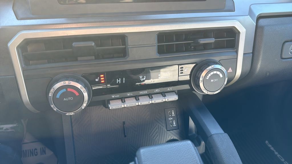 Used 2024 Toyota Tacoma TRD Sport AWD/4WD image 23