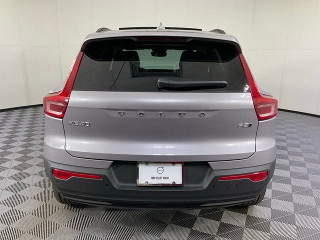 New 2026 Volvo XC40 B5 Plus w/ Protection Package Premier AWD/4WD image 6