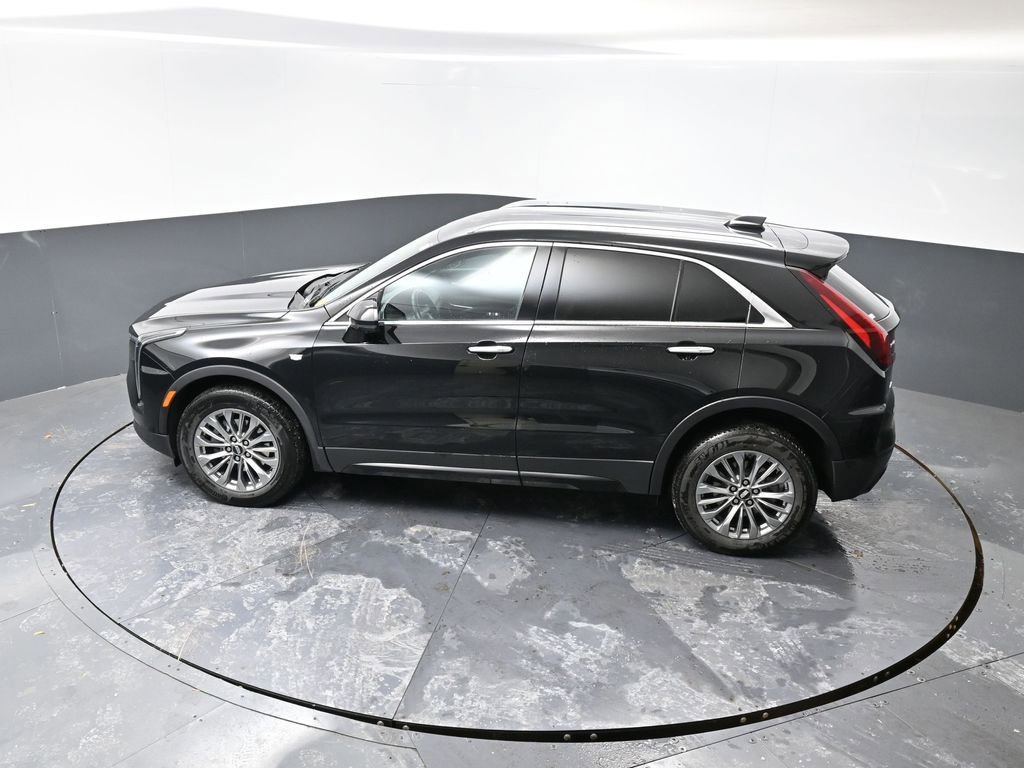 Used 2025 Cadillac XT4 Premium Luxury image 47