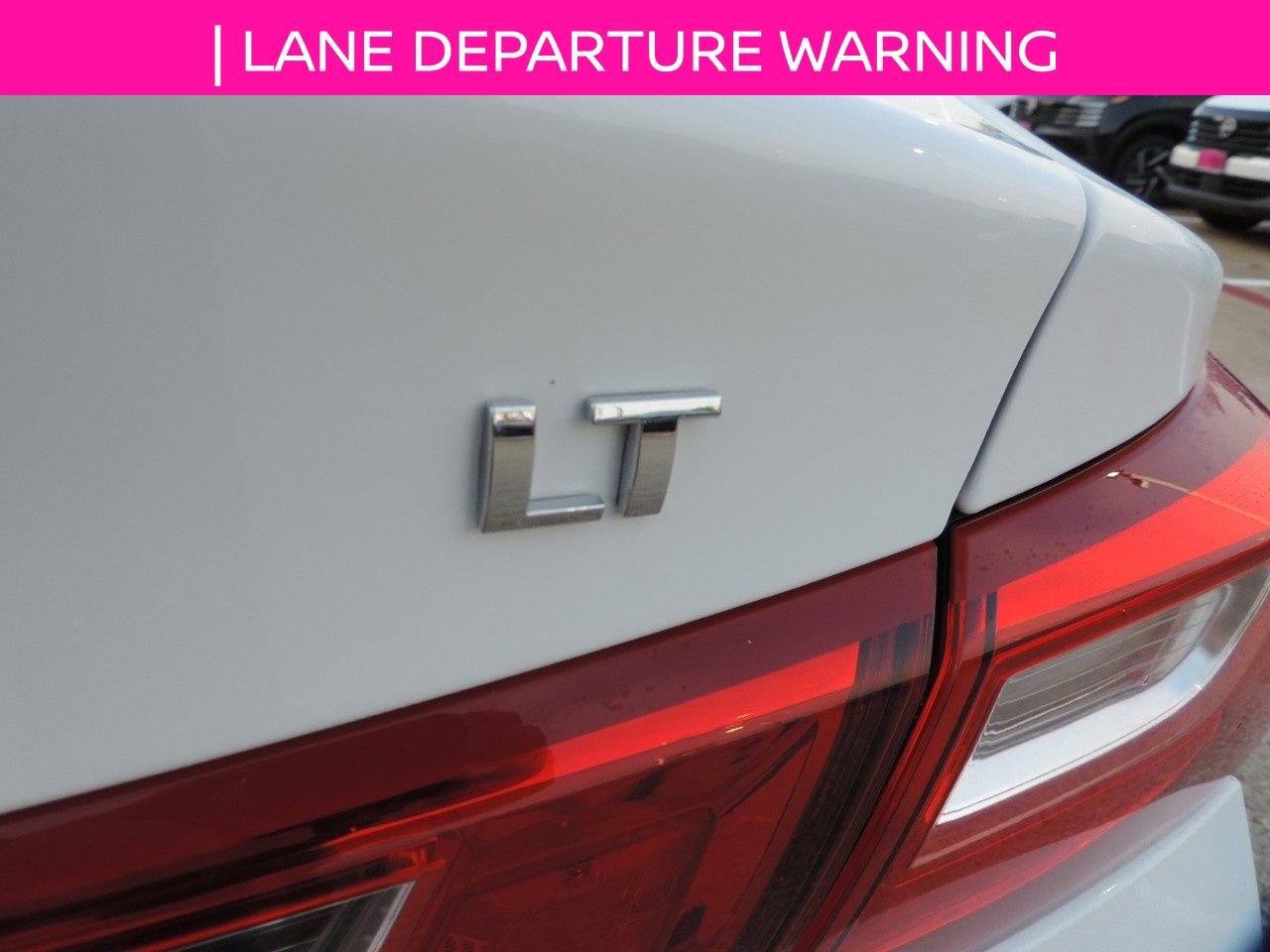 Used 2024 Chevrolet Malibu LT FWD image 14