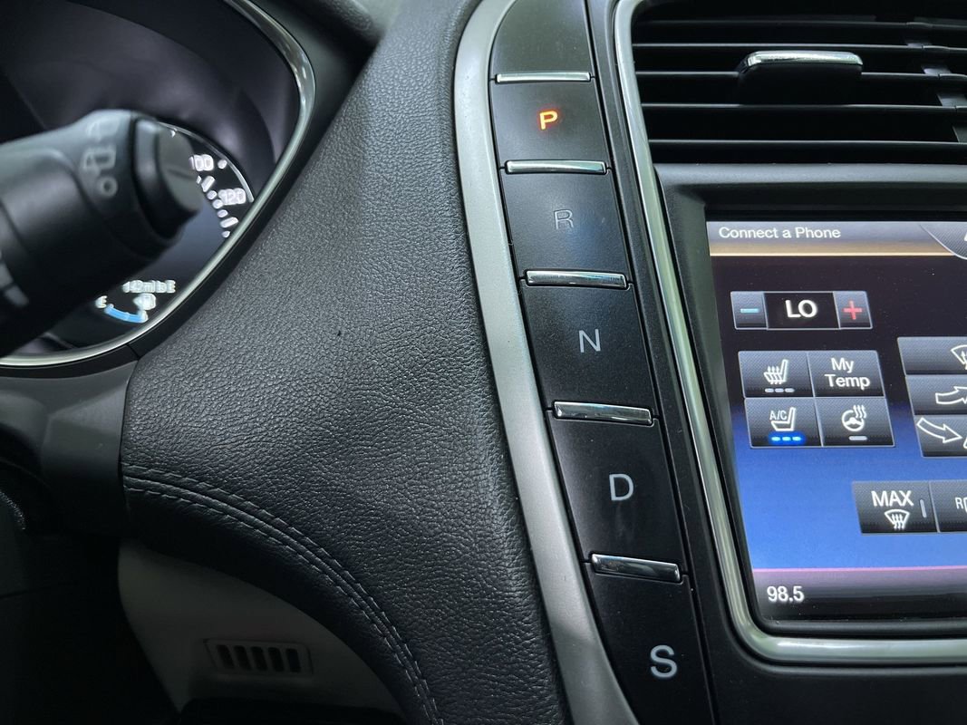 Used 2016 Lincoln MKX Reserve w/ Technology Package image 25