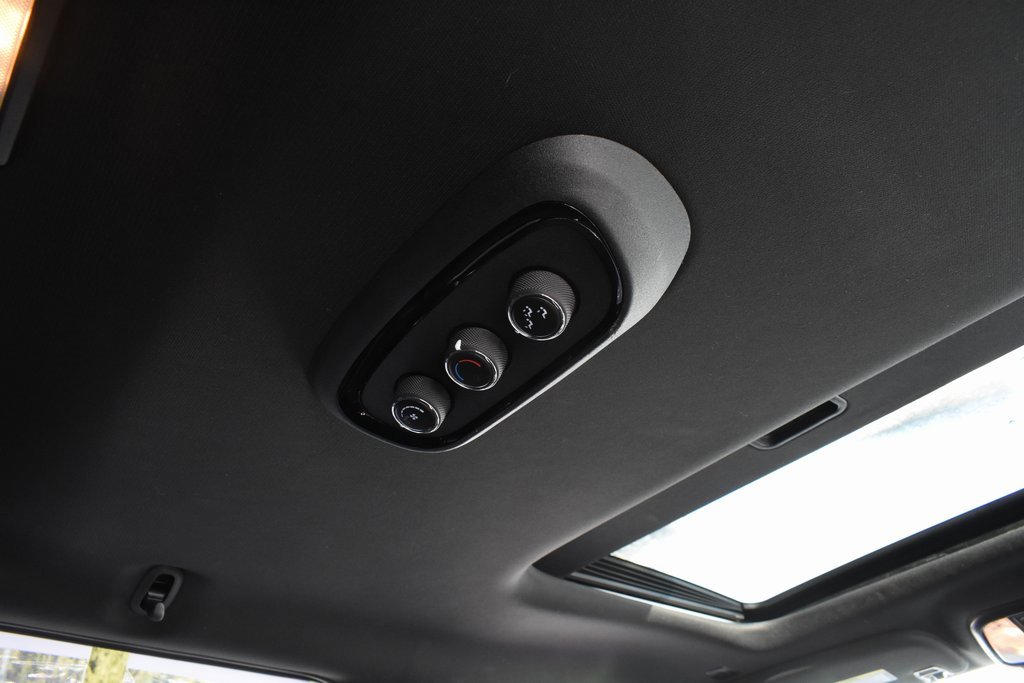 Used 2024 Dodge Durango GT image 34