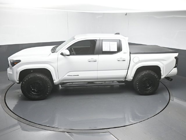 Used 2024 Toyota Tacoma SR5 w/ SR5 Upgrade Package RWD image 47