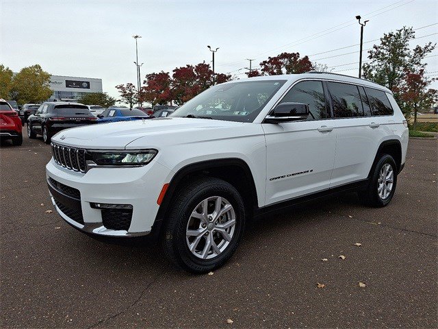 Used 2022 Jeep Grand Cherokee L Limited image 3