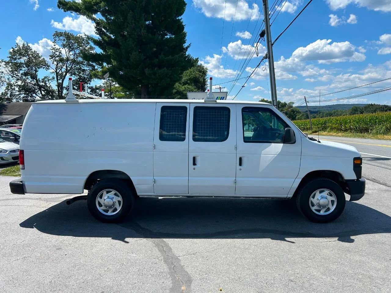 Used 2010 Ford E-250 and Econoline 250 Extended RWD image 5