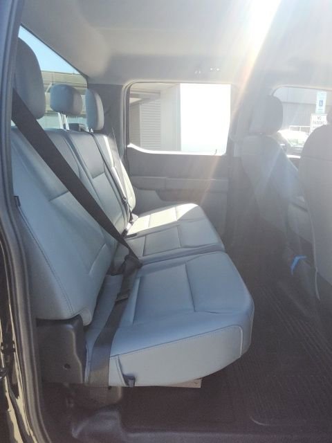 New 2026 Ford F250 XL w/ XL Chrome Package image 27